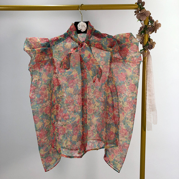 Bluză de damă, cu mâneci lungi, cu model floral