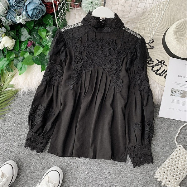 Cămașă elegantă de damă cu dantelă în alb și negru