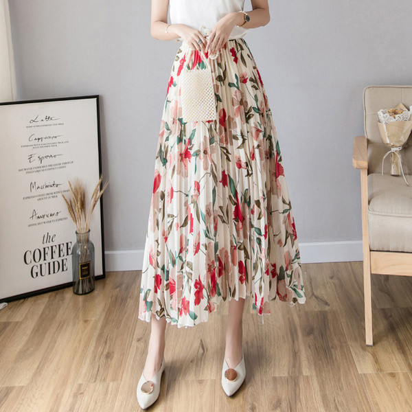 Fusta de dama moderna cu model floral - model croiat