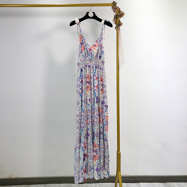 Rochie lunga de dama pentru vara cu bretele subtiri in model floral