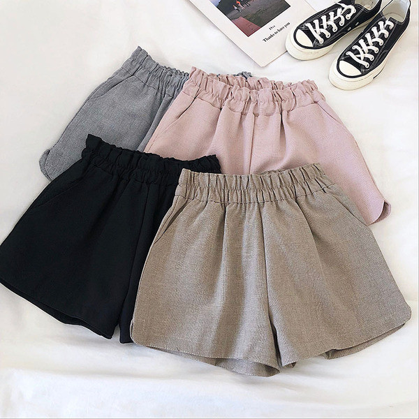 Pantaloni scurti de dama cu talie elastica in mai multe culori