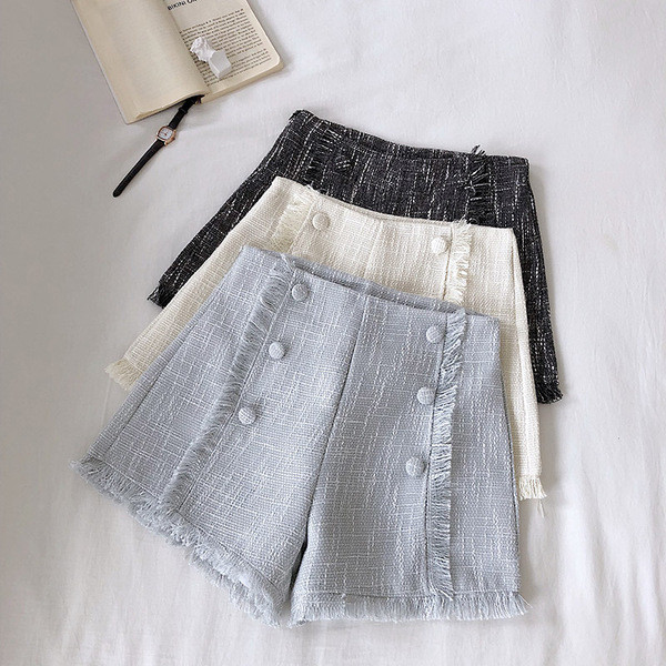 Pantaloni scurti eleganti de dama cu talie inalta in mai multe culori