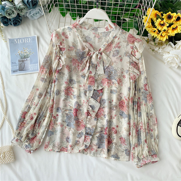 Cămașă de damă cu mâneci lungi și model floral