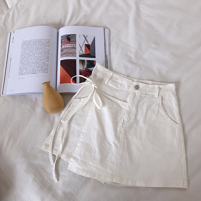 Pantaloni scurti moderni de dama cu talie inalta si cravate in mai multe culori