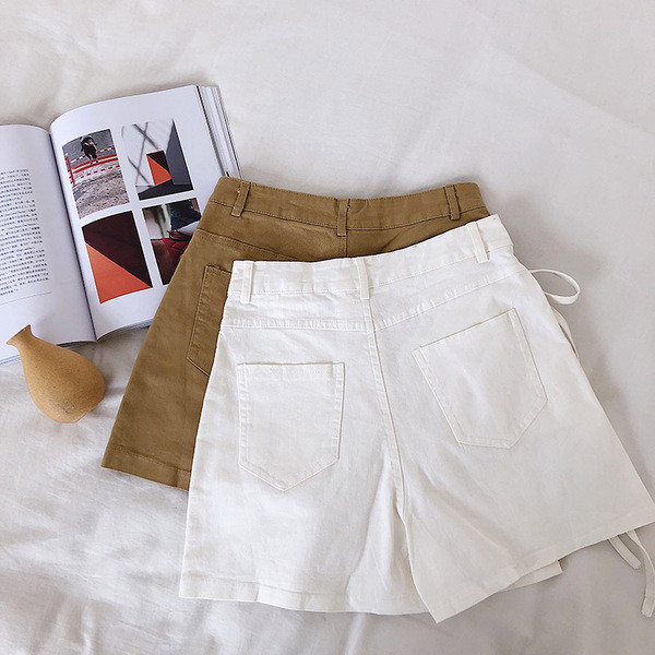 Pantaloni scurti moderni de dama cu talie inalta si cravate in mai multe culori