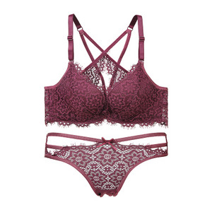 Lenjerie intimă cu dantelă cu închidere frontală în trei culori