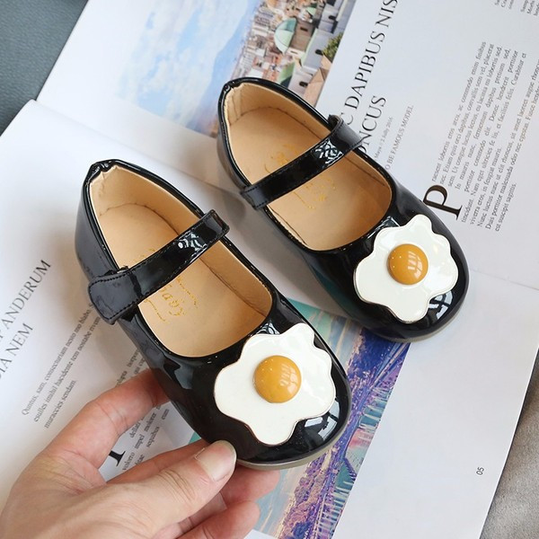 Pantofi actuali pentru copii pentru fete - in negru si roz