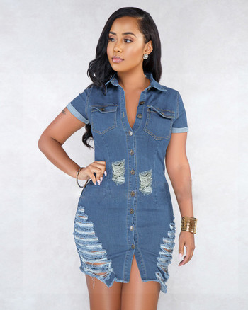 Modern női farmer ruha rövid ujjú, szakadt motívumokkal, kék színben