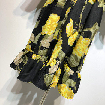 Rochie cu decolteu în V adânc și mâneci lotus scurte cu legături în talie