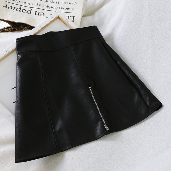 Fusta de dama moderna din piele ecologica cu fermoar in mai multe culori