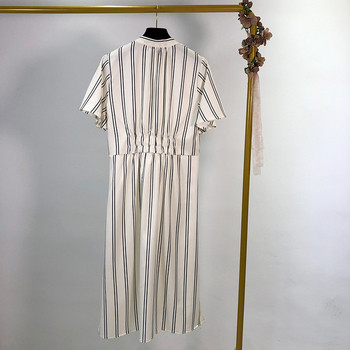 Rochie lungă în dungi cu mâneci scurte