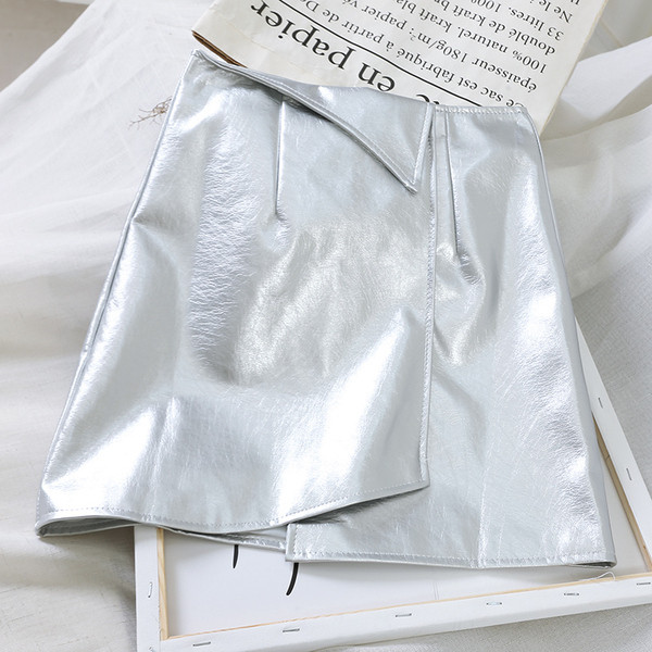 Fusta de dama actuala din piele ecologica argintiu si negru