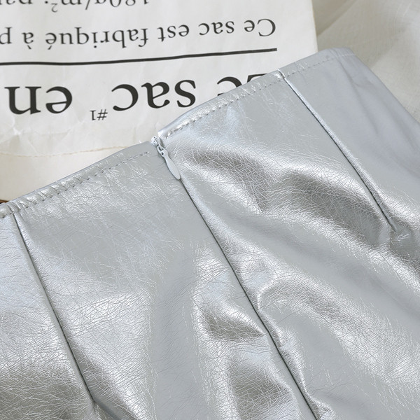 Fusta de dama actuala din piele ecologica argintiu si negru