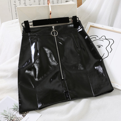 Fusta de dama moderna din piele ecologica cu fermoar in negru si gri