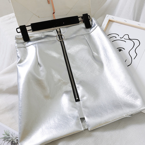 Fusta de dama moderna din piele ecologica cu fermoar in negru si gri