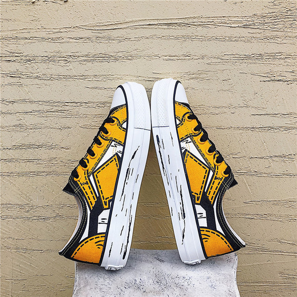 Tenisi actuali pentru bărbați cu talpă plate și șireturi