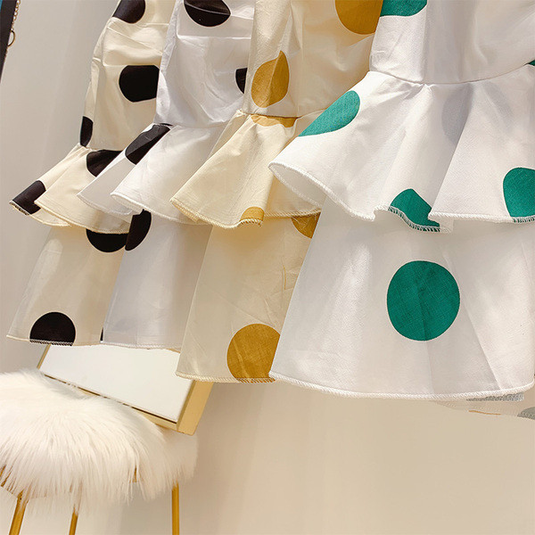 Maieu de damă cu puncte, cu bretele subțiri