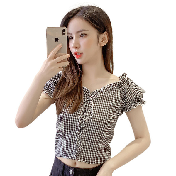 Bluză modernă în carouri în mai multe culori cu decolteu în V