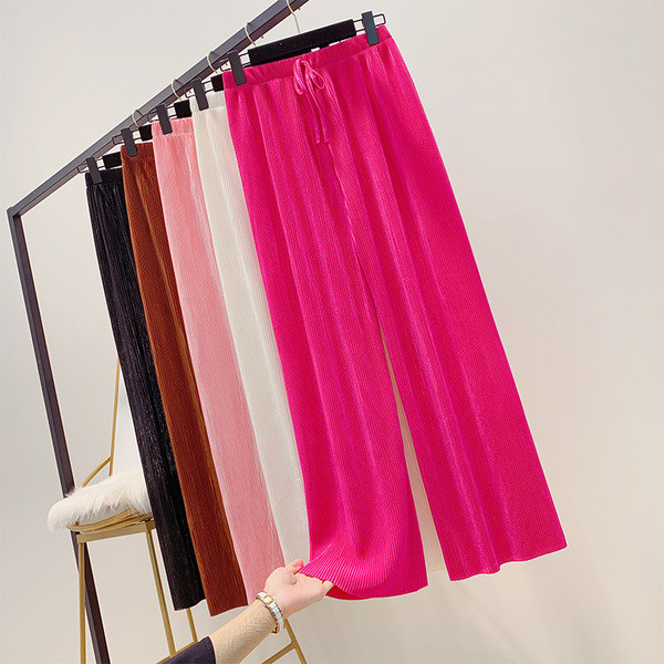 Дамски плисиран панталон с висока талия и ластик