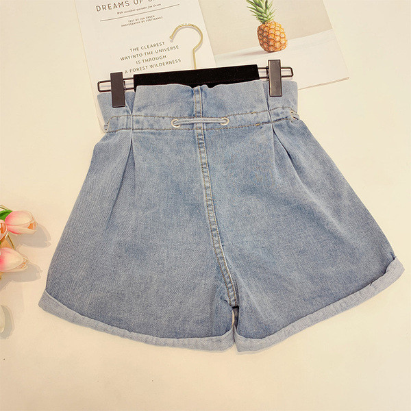 Pantaloni scurți de damă din denim cu legături în albastru