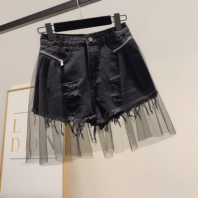 Pantaloni scurți de damă cu tul în alb și negru