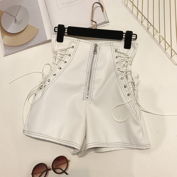 Pantaloni scurți din piele de damă la modă cu legături încrucișate în două culori