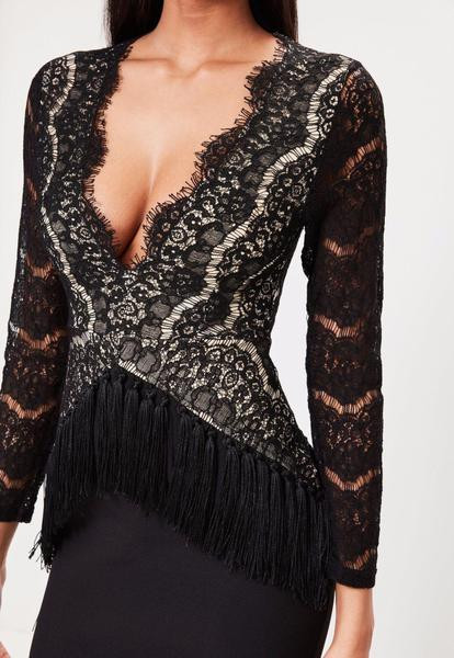 Rochie elegantă de damă cu mâneci lungi și decolteu în V de culoare neagră