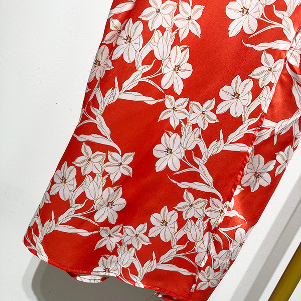 Rochie lunga cu bretele subtiri si imprimeu floral