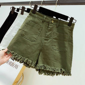 Pantaloni scurti de dama cu buzunare in mai multe culori