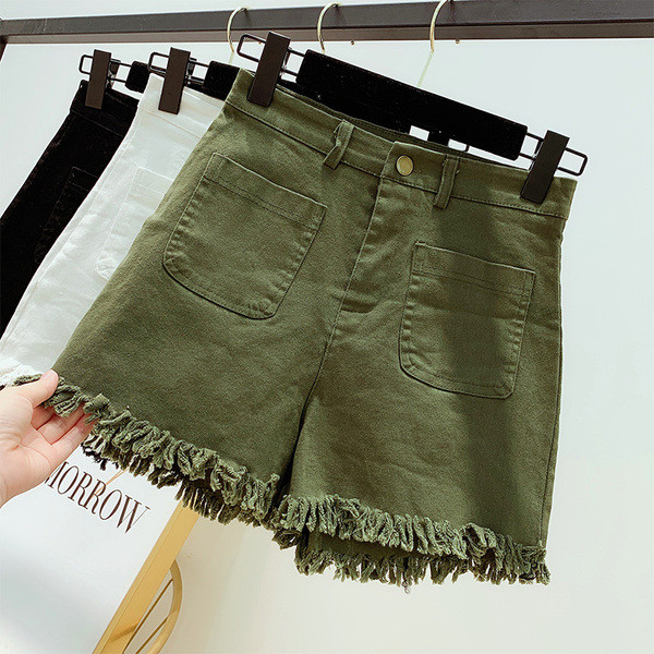 Pantaloni scurti de dama cu buzunare in mai multe culori