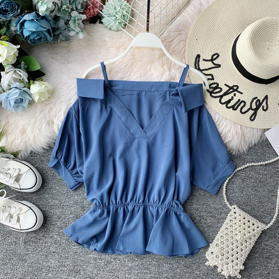 Bluză de damă cu decolteu în V și mâneci scurte