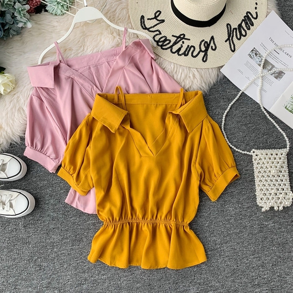 Bluză de damă cu decolteu în V și mâneci scurte