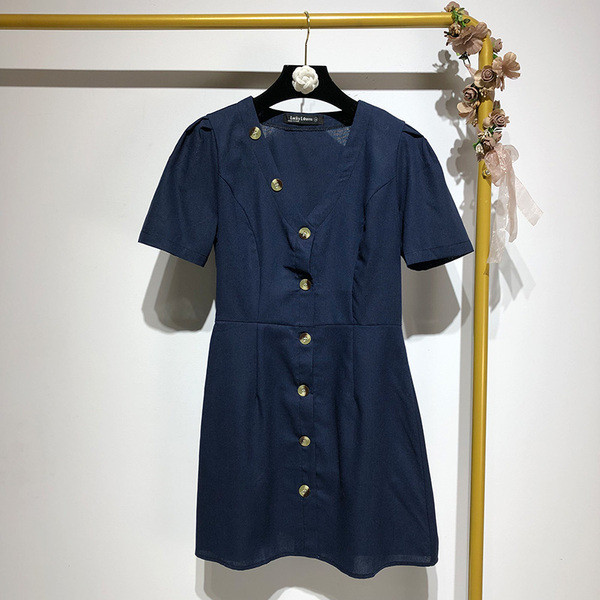 Rochie scurta cu decolteu in V in albastru si nasturi