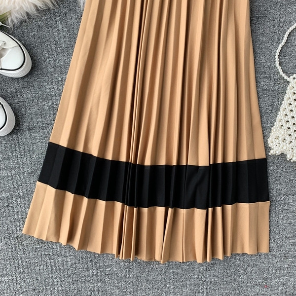 Fusta plisata dama de culoare maro