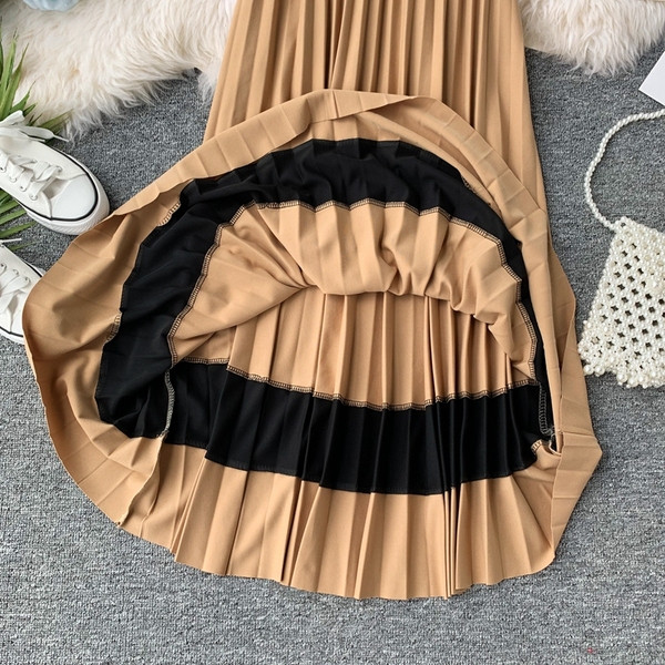 Fusta plisata dama de culoare maro