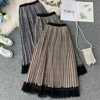 Fusta dama in carouri cu dantela