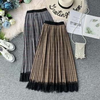 Fusta dama in carouri cu dantela