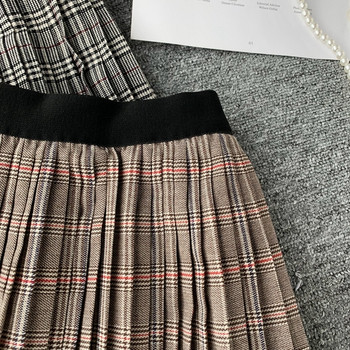 Fusta dama in carouri cu dantela