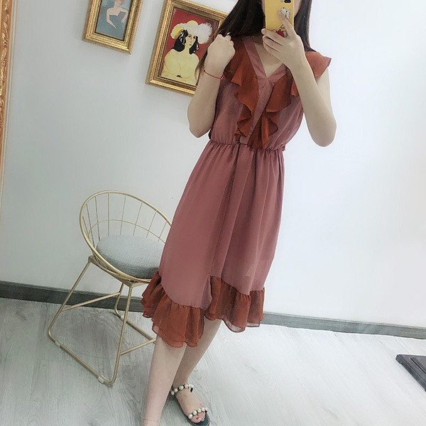 Rochie cu decolteu din sifon in forma de V