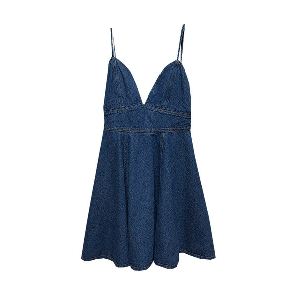 Дънкова рокля с дълбоко V - образно деколте и гол гръб