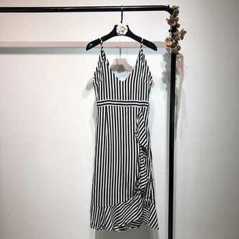 Rochie de dama in dungi cu bretele subtiri si spatele gol