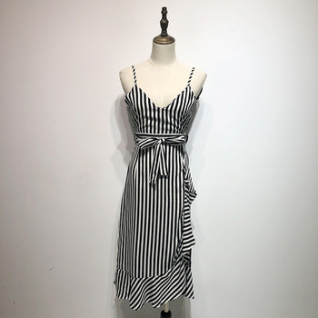 Rochie de dama in dungi cu bretele subtiri si spatele gol