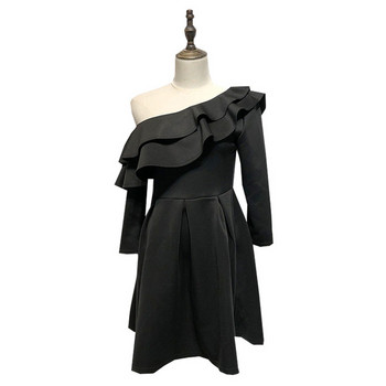 Rochie elegantă de damă cu mâneci lungi și umerii goi, în negru