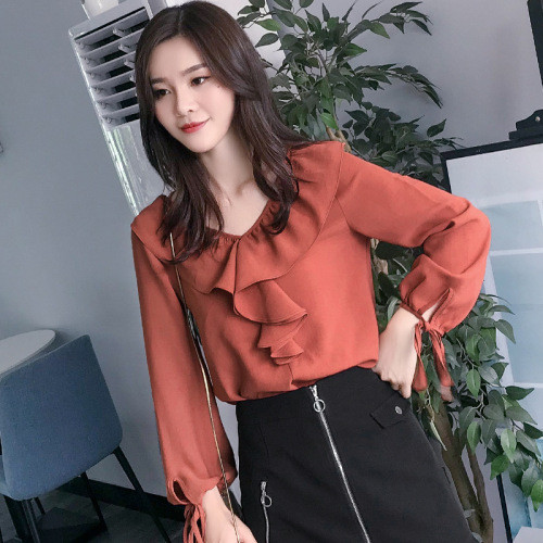 Camasa de dama actuala in mai multe culori cu decolteu in V