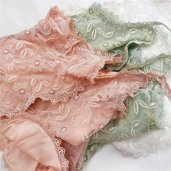 Maieu modern de dama cu dantela si nasturi - in trei culori