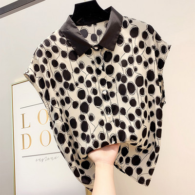 Maieu de damă cu buline cu guler și nasturi