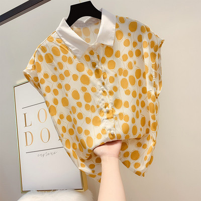 Maieu de damă cu buline cu guler și nasturi