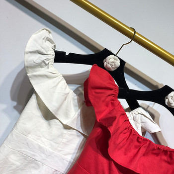 Rochie scurta cu umerii goi in doua culori