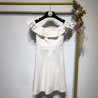 Rochie scurta cu umerii goi in doua culori