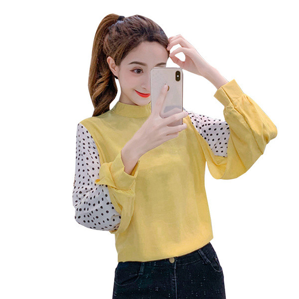 Bluză de damă modernă cu buline în alb și negru